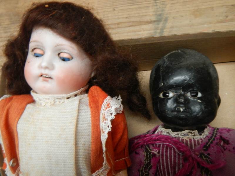 2 vintage dolls, complete but need attention. - Image 3 of 3