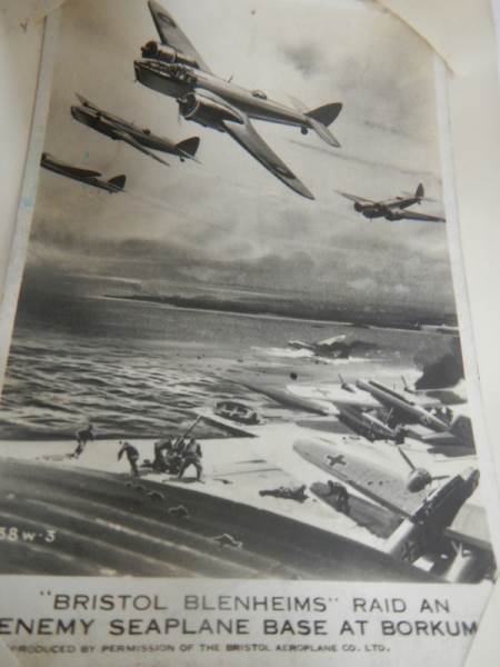 An old autograph book containing aircraft pictures and Kensitas cigarette cards, - Image 15 of 15