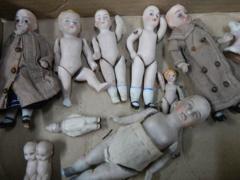 6 small old porcelain dolls and other items. - Image 2 of 2