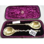 A pair of good hall marked silver spoons, 1883.