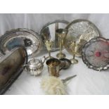 A mixed lot of silver plate items.