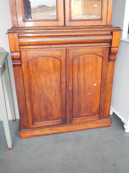 A Victorian mahogany 2 door bookcase. - Image 2 of 3