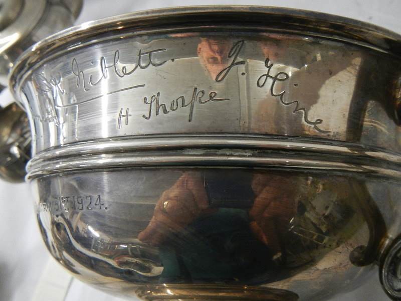 A large hall marked silver bowl with six signatures, 24 ounces / 834 grams. - Image 6 of 6