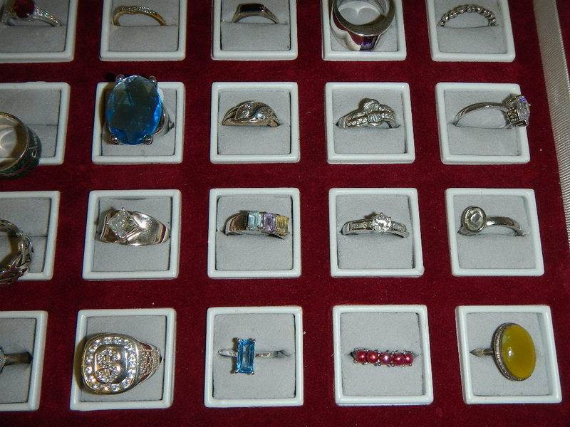 25 good silver rings all marked 925. - Image 2 of 4