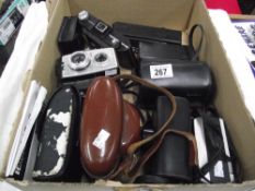 11 assorted vintage cameras including Kodak Brownie Reflex 20,