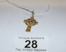 A 9ct gold cross pendant, 3.8 grams.