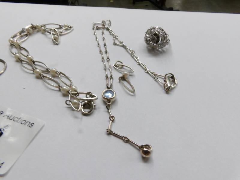 4 white metal necklaces and pendants including some silver. - Image 3 of 3