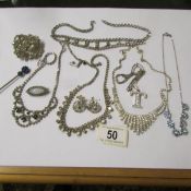 An mixed lot of old paste and other jewellery (10 pieces).