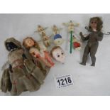 A good mixed lot of dolls and clowns, 8 items in total.