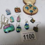 A mixed lot of vintage pendants, earrings etc.