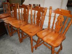 5 pine kitchen chairs.