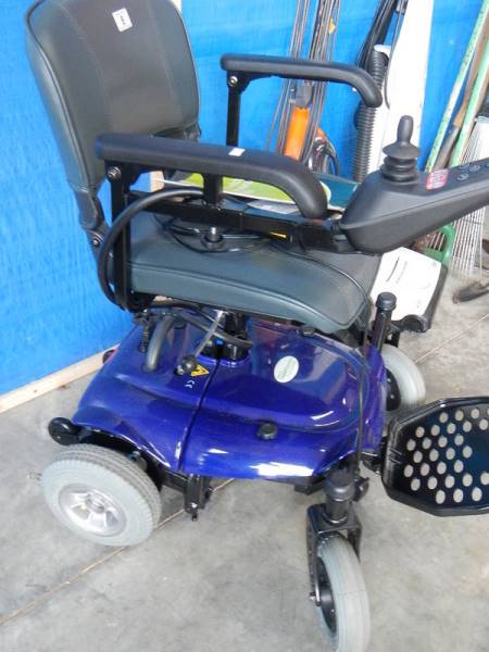 A power wheel chair. - Image 2 of 2