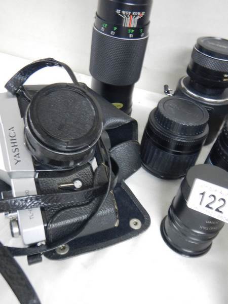 A mixed lot of camera's, lenses and accessories including Canon EOS 600, Yashica TL Electro etc. - Image 5 of 14