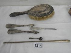 6 silver and silver handled items,