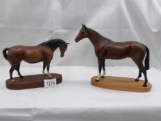 2 Beswick horses,