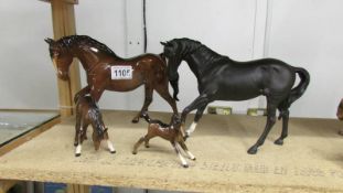 2 Beswick horses and 2 Beswick foals.