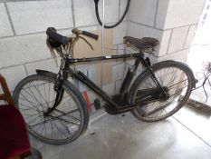 A Vintage gent's bicycle. (collect only).