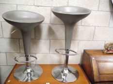 2 kitchen/bar stools (collect only)