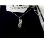 An 18ct white gold pendant necklace of 40 points.