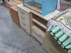 4 small chest of drawers,