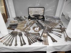 A good lot of cutlery