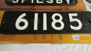 A genuine cast iron Thompson B1 locomotive number 61185 smoke box number plate, Ex. LNER.