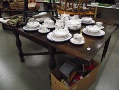 An oak draw leaf table.