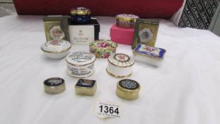 7 trinket boxes including Spode and Royal Albert together with 2 Stratton pill boxes and 3 others.