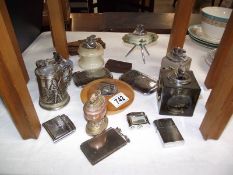 A mixed lot of vintage lighters including Ronson etc.