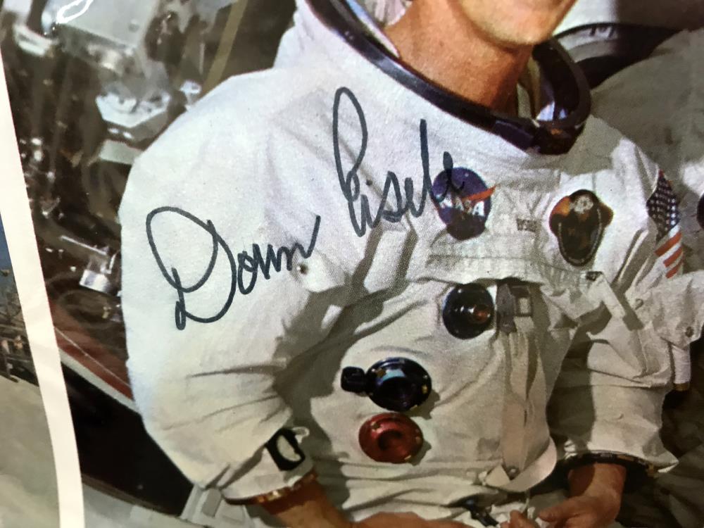 A large quantity of Apollo astronaut photo's, some signed but not authenticated. - Image 33 of 33