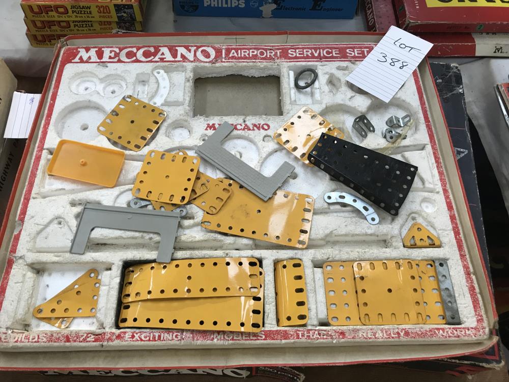 Meccano set 4 & 5 airport and site engineering sets, - Image 2 of 2