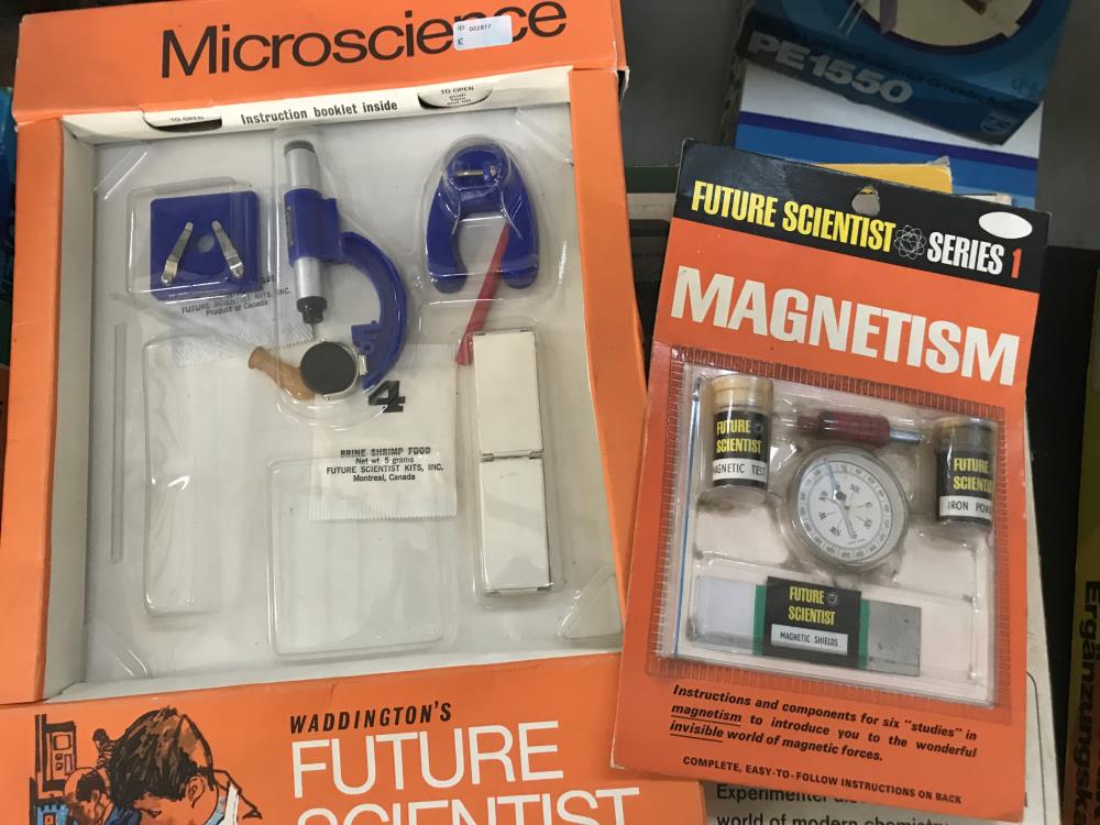 2 Future Scientist micro science & elementary chemistry kits & Kosmos C1000 chemistry set, - Image 2 of 3