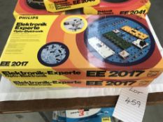 2 Philips electronic EE2017 kits (1 sealed), may be missing some components, so being sold as seen,