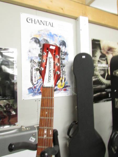 A 2004 left hand model 330/12 Made in USA Rickenbacker 12 string guitar with hard case. - Image 3 of 4