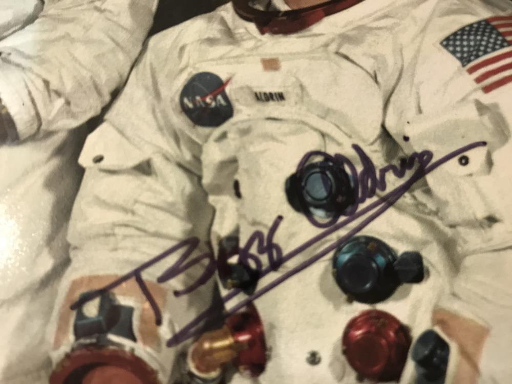 A large quantity of Apollo astronaut photo's, some signed but not authenticated. - Image 14 of 33