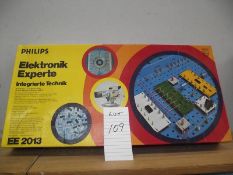 A German Philips Electronic Expert kit EE2013, possibly complete, being sold as seen.