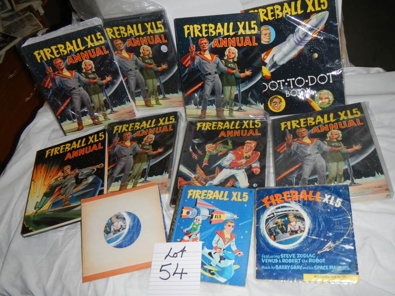 A quantity of Fireball XL5 annuals etc.