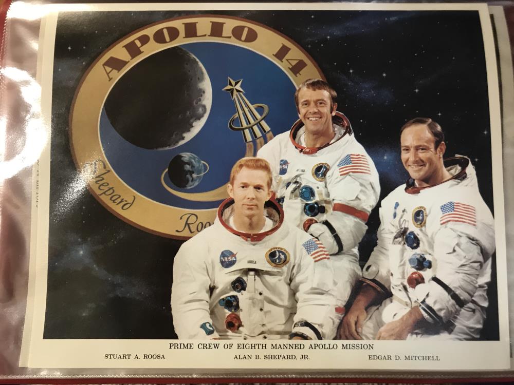 A large quantity of Apollo astronaut photo's, some signed but not authenticated. - Image 9 of 33