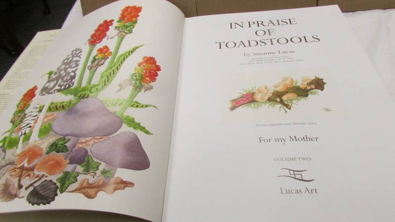 In Praise Of Toadstools vols 1 & 2 by Suzanne Lucas with many colour plates. - Image 12 of 15