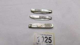 3 silver and mother of pearl fruit knives, Sheffield 1878, 1891 and Birmingham 1899.