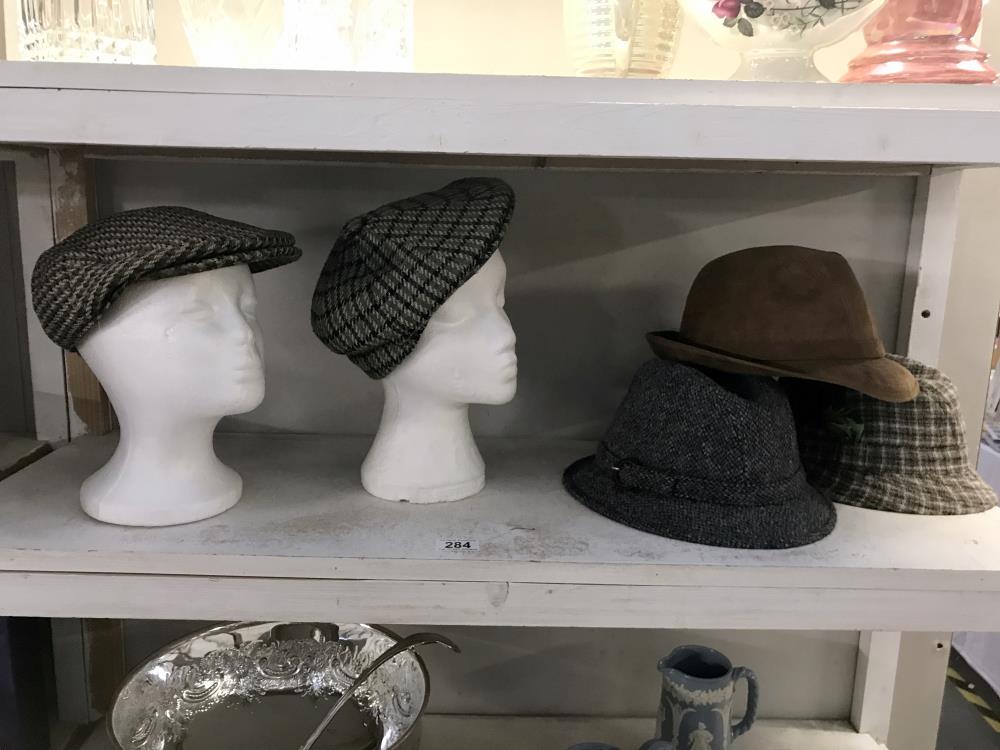 3 Trilby & 2 flat cap hats