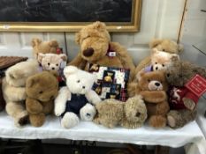 10 Teddy bears,