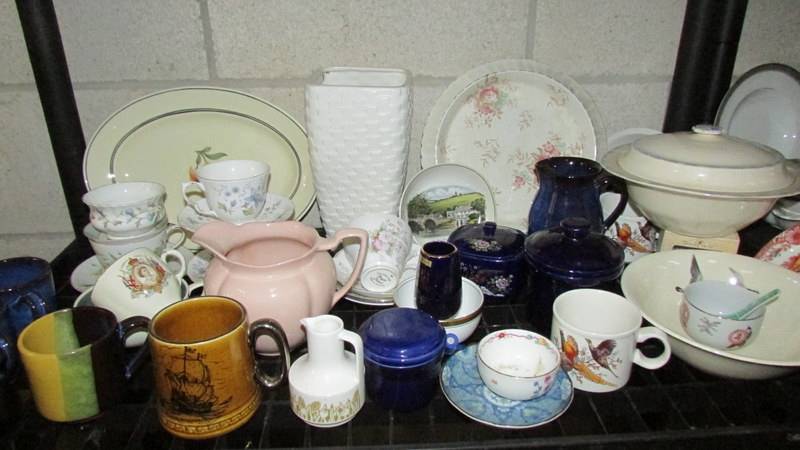A large quantity of assorted tea ware and kitchen ware. - Image 3 of 4