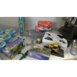 A mixed lot of model aircraft etc.