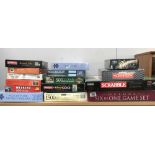 A selection of board games & jigsaw puzzles