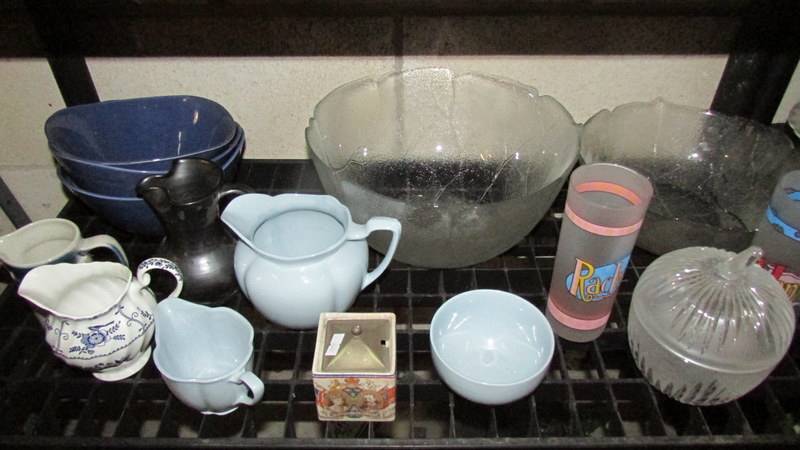 A large quantity of assorted tea ware and kitchen ware. - Image 2 of 4