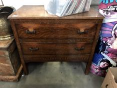 A 2 drawer chest.