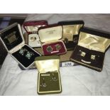 A mixed lot of good quality cufflinks