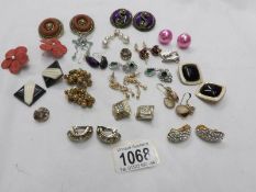 19 pairs of vintage earrings.