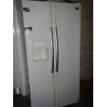 An LG American style fridge freezer GR-L206CVQA,